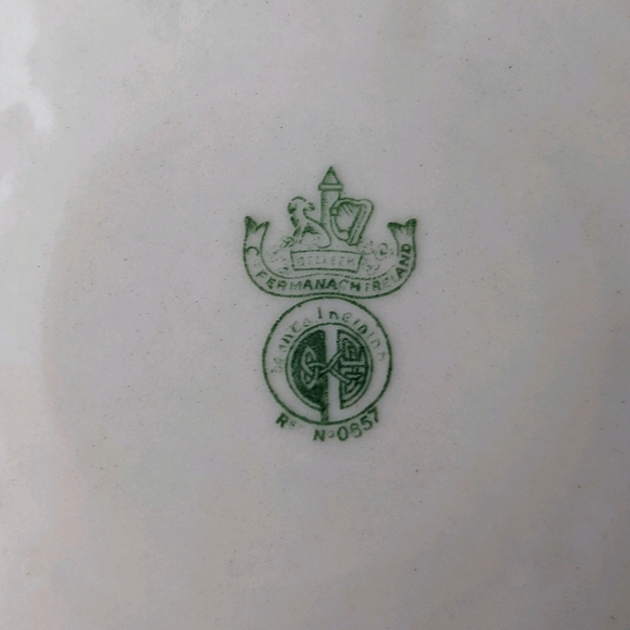 Vintage Belleek Ireland Handled Shell Cake Bread Plate - Picture 4 of 5